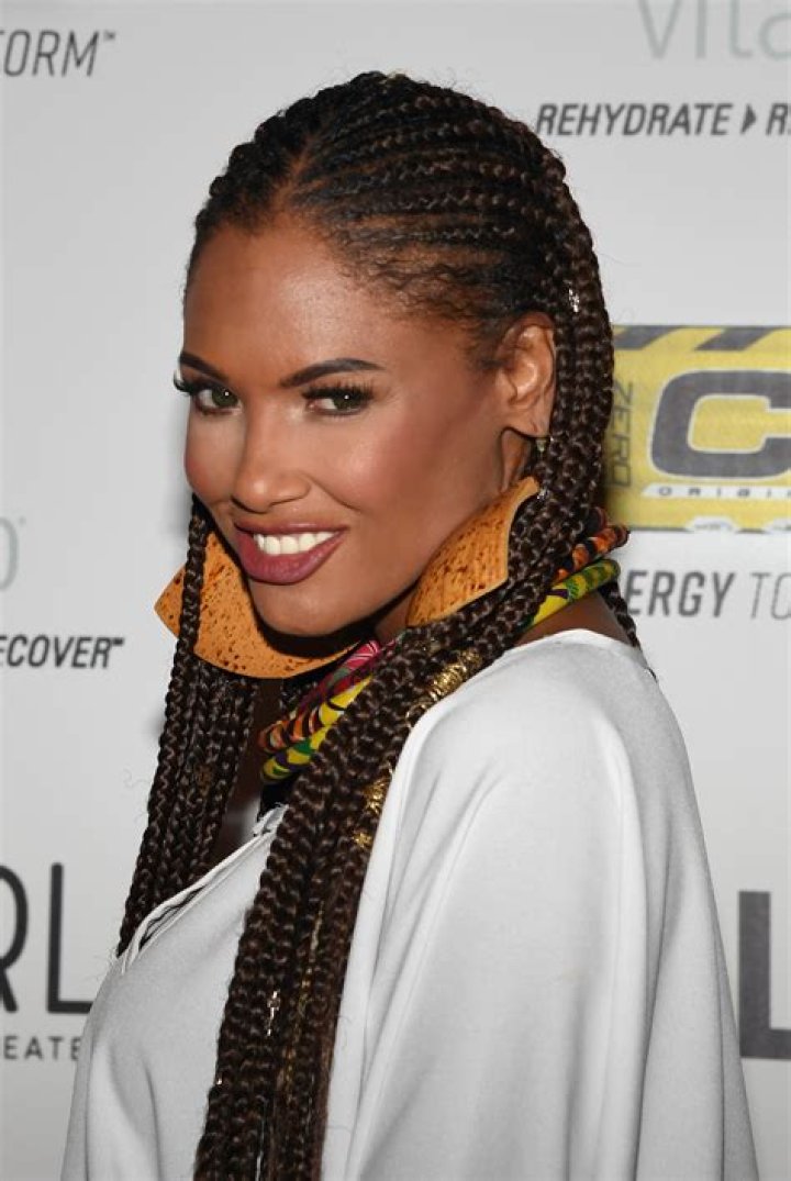 K. D. Aubert Bra Size, Age, Weight, Height, Measurements